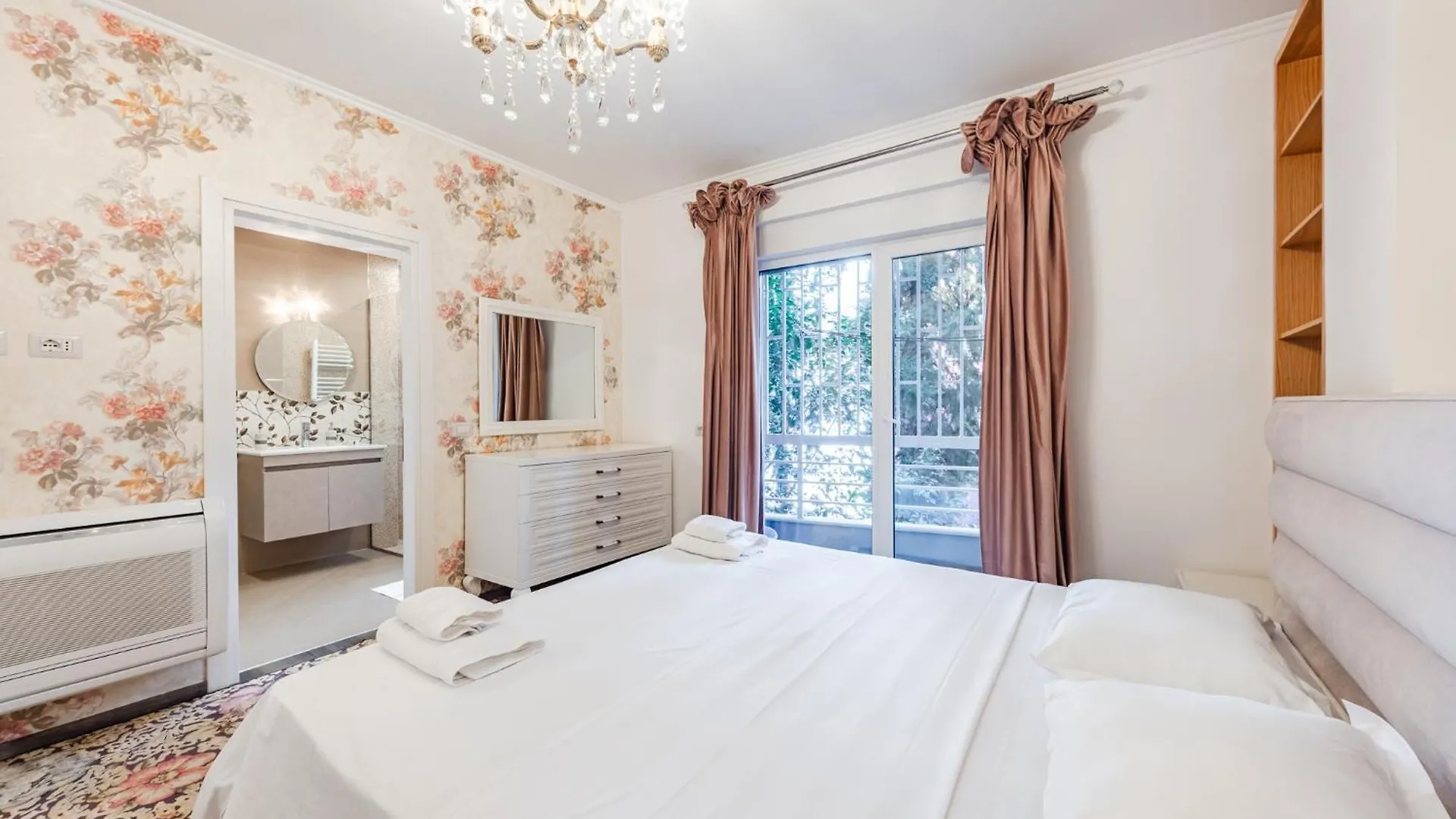 Sisi'S Luxury Apartments Grand Park Of Tirana